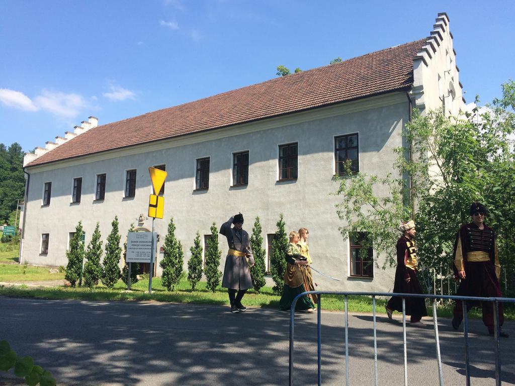 Zamek W Dziegielowie Bagian luar foto